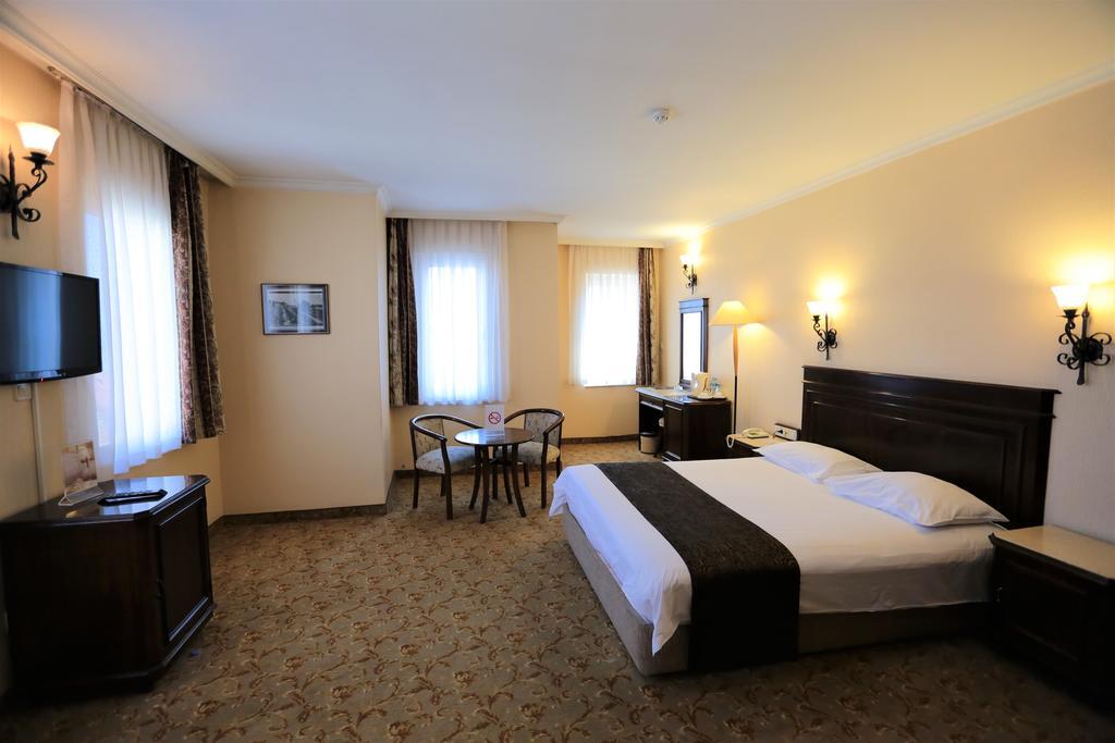 Montania Town Hotel Mudanya Bursa Exteriör bild